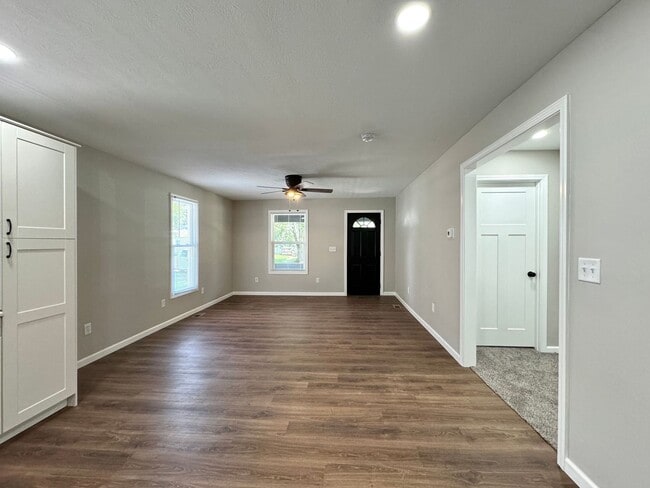 Photo - Charming & Fully Remodeled 2-Bed Gem – Your Perfect Home Awaits!