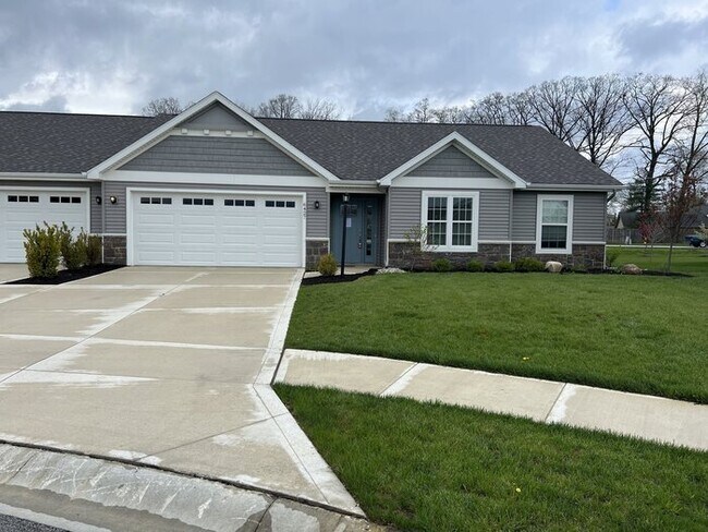 Newer 3 bed 2 bath Lancia Built Attached ... - Newer 3 bed 2 bath  Lancia Built Attached ... House