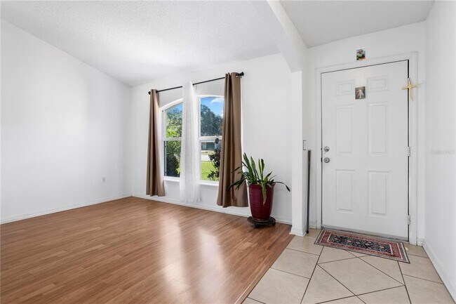 Photo - 144 Fort Smith Blvd