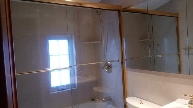 Photo - 277 Whitehall Rd S Unit 2nd floor