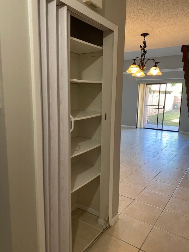 Photo - 2 bedroom + loft, 2 bathroom townhome near UCF