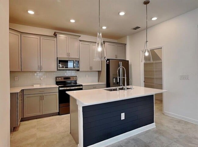 Photo - 9735 Petition Wy