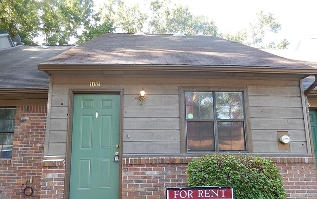 Building Photo - 1081 Ocala Rd