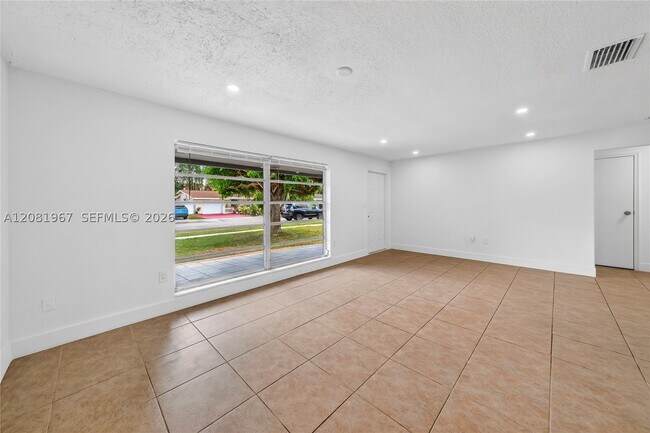 Photo - 7490 NW 23rd St