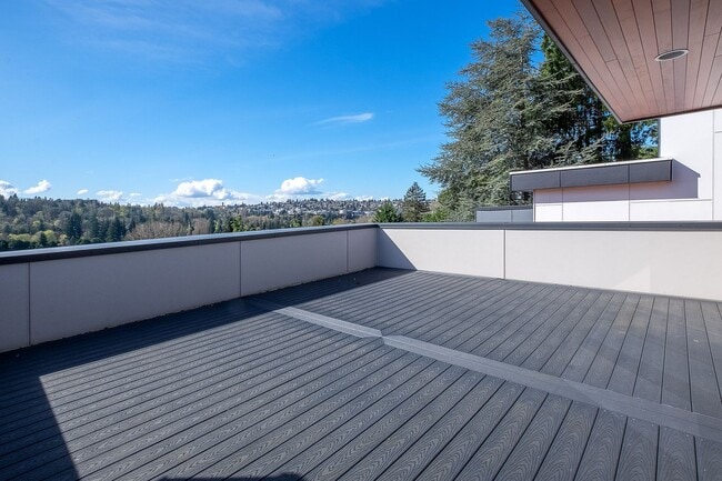 Photo - Welcome home to West Seattle comfort!