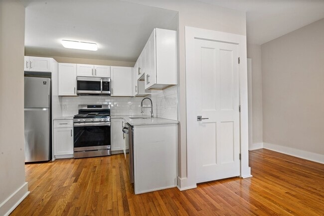 Photo - 35 Oak Ave Unit 2