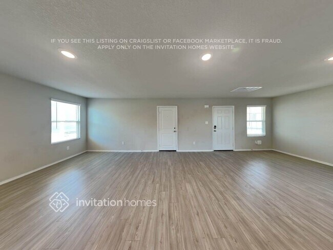 Photo - 7335 Avila Vis