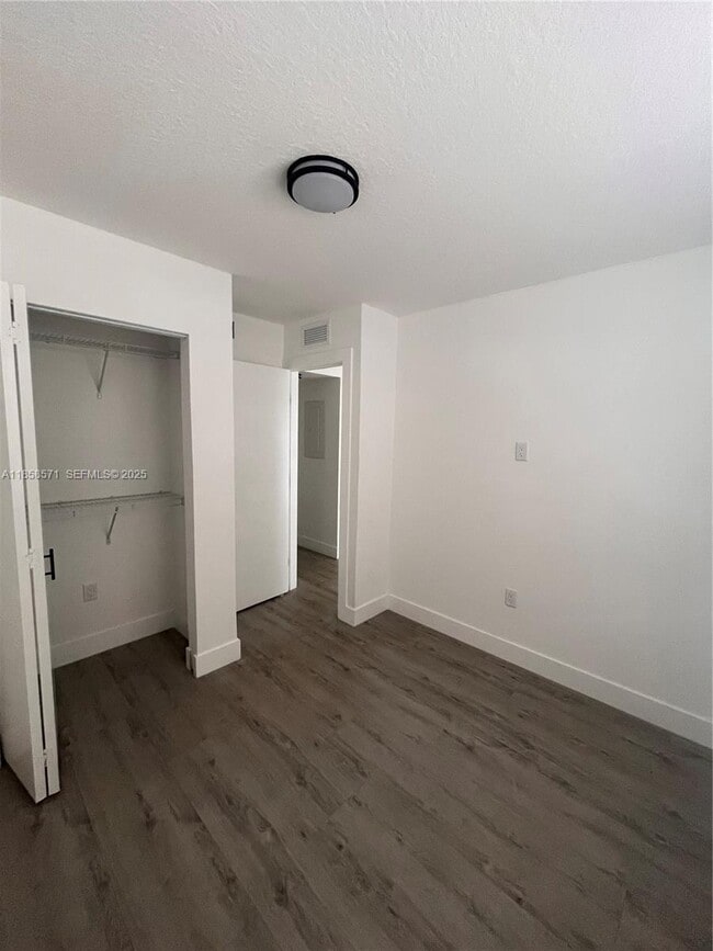 Photo - 3417 NW 22nd Ave Unidad 1