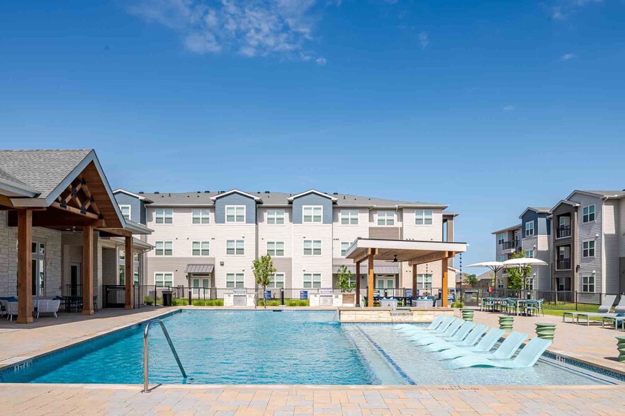 Prose Anna Town Square apartments — community photo