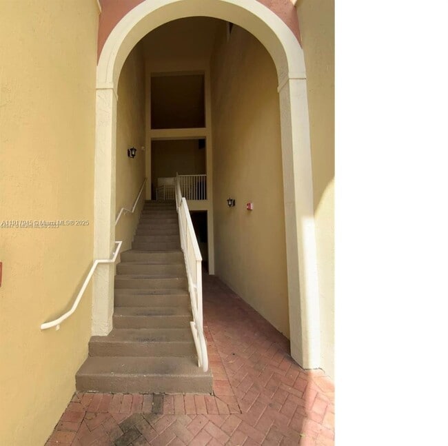 Photo - 10805 NW 89th Terrace Unit 208-4