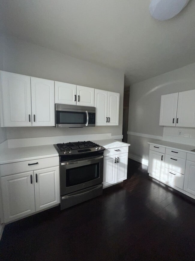 Photo - Great Location!