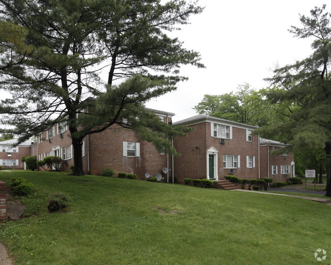 West End Gardens - West End Gardens Apartments