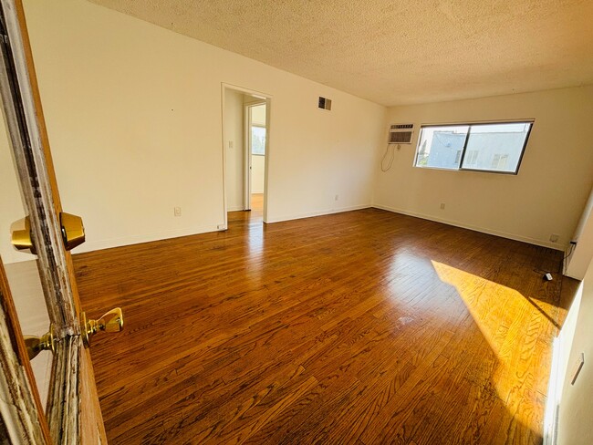 Photo - 2228 Berkeley Ave