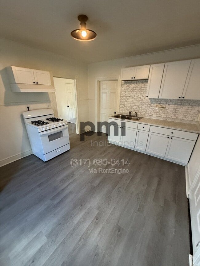 Photo - 1308 W 4th St