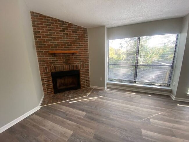 Building Photo - 3609 Juneau Rd Unit D 44