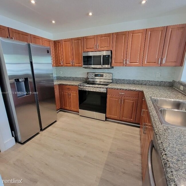 3 br, 2 bath Condo - 11102 NW 83rd St Apt 110 - 3 br, 2 bath Condo - 11102 NW 83rd St Apt 110 Unit Apt 110