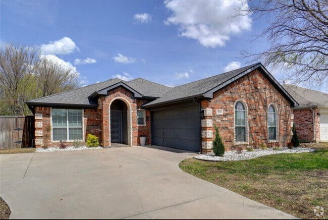 Building Photo - 5908 Creekway Dr Rental