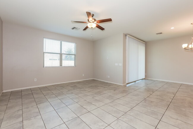 Photo - 654 Glen Canyon Dr