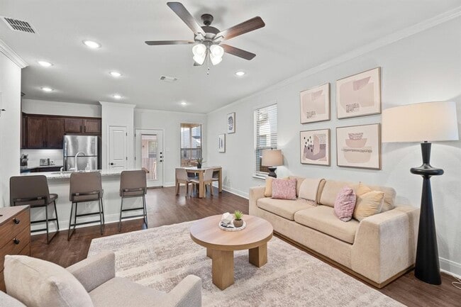 Photo - 10319 Lynwood Branch