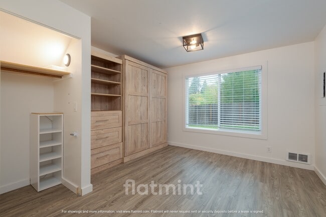 Photo - 20005 25th Ave NE