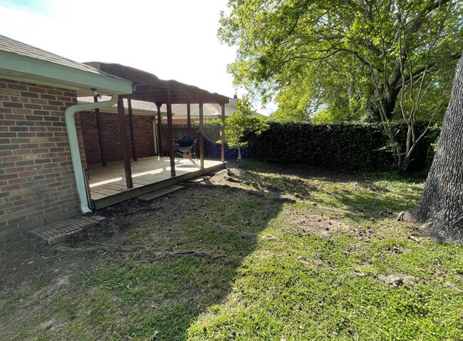Photo - 128 Longfellow Dr