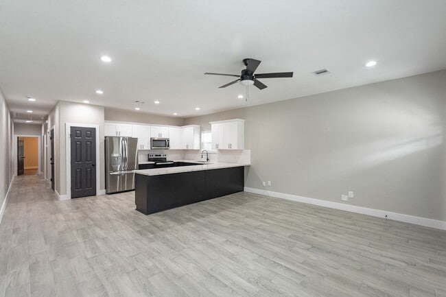 7311 Sandra St Unidad B