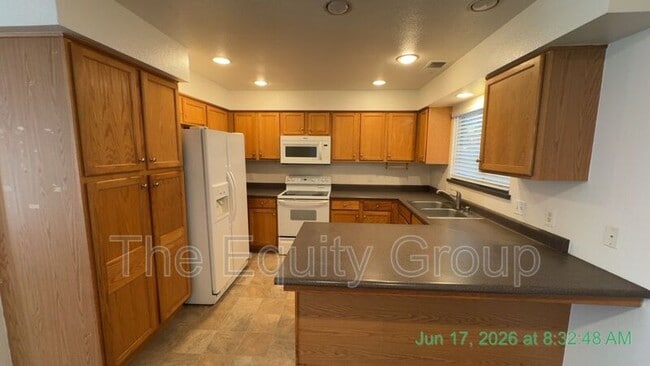Photo - 1827 E Cambridge Ct