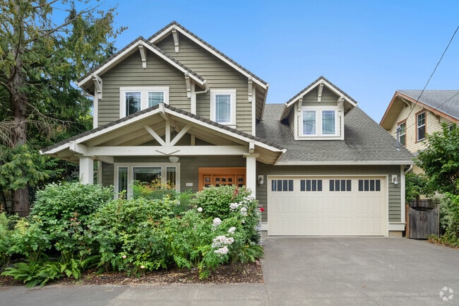 Building Photo - Mt. Tabor Craftsman Rental