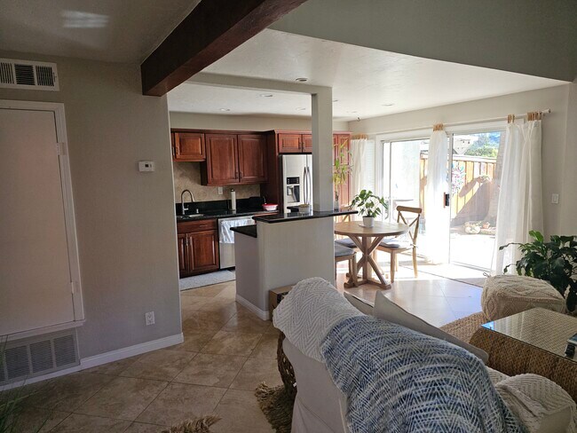 Photo - 853 Mola Vista Way