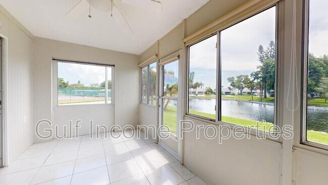 Photo - 4852 Independence Dr