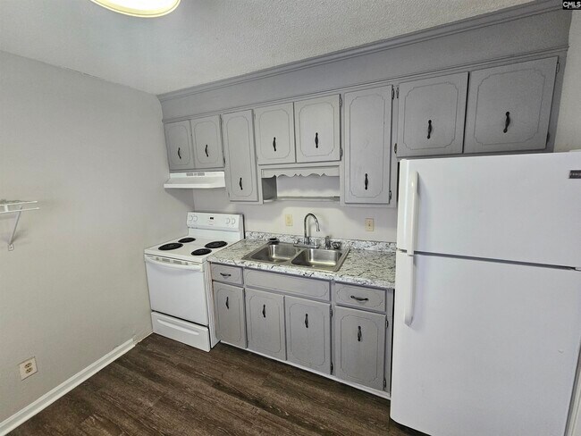 124 Calvin Ct