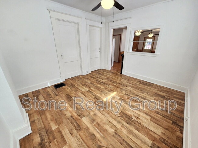 Photo - 4412 S 12th St