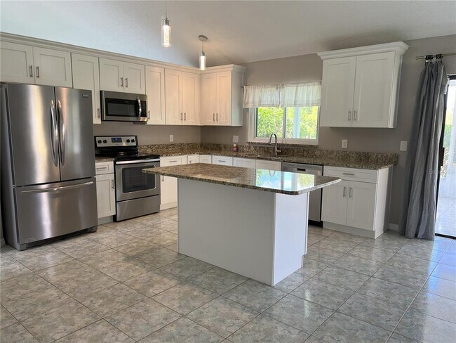 Photo - 12736 Newfield Dr