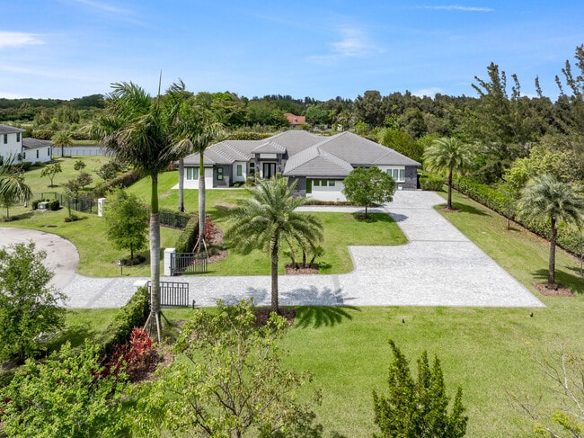 Photo - 17101 Magnolia Estates Dr