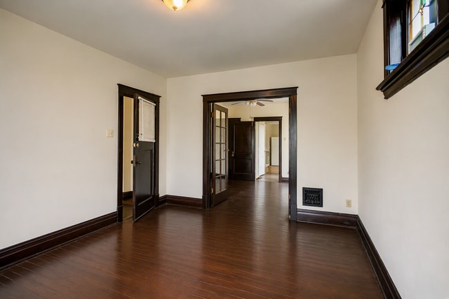 Photo - 4601 Wilcox Ave Unit Charming Bevo Apartment (South City STL)