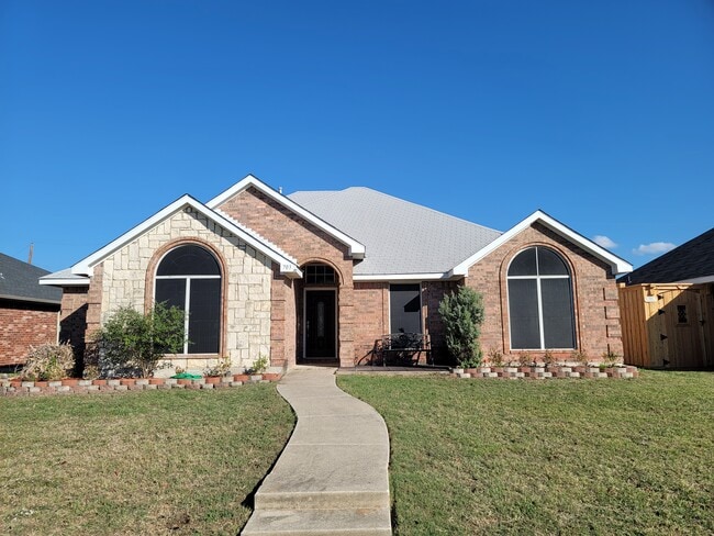 Building Photo - 703 Flagstone Way Rental