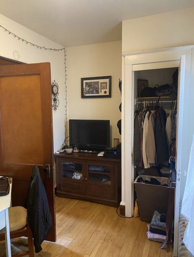 Photo - 1804 N Astor St Townhome