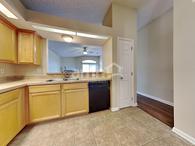 Photo - 6101 Morse Glen Ct