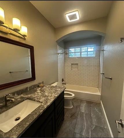Photo - 2535 Marburg St