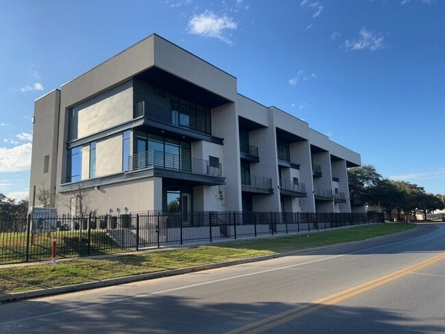 Photo - 8120 Stillmeadow Ct Unit 1B