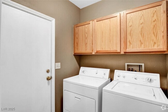 Building Photo - 8792 Parsons Ridge Ave Rental
