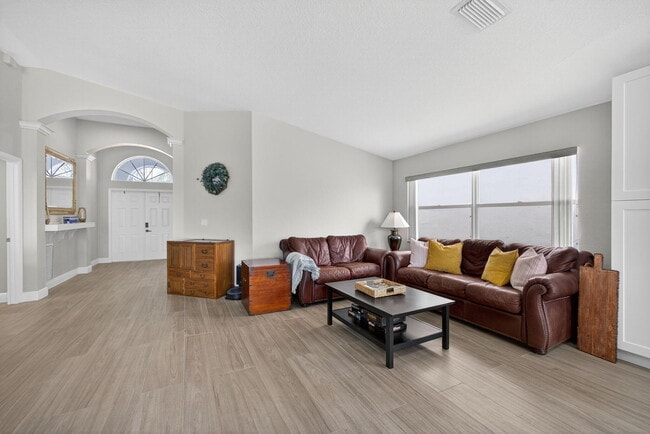 Photo - 15155 Newquay Ct