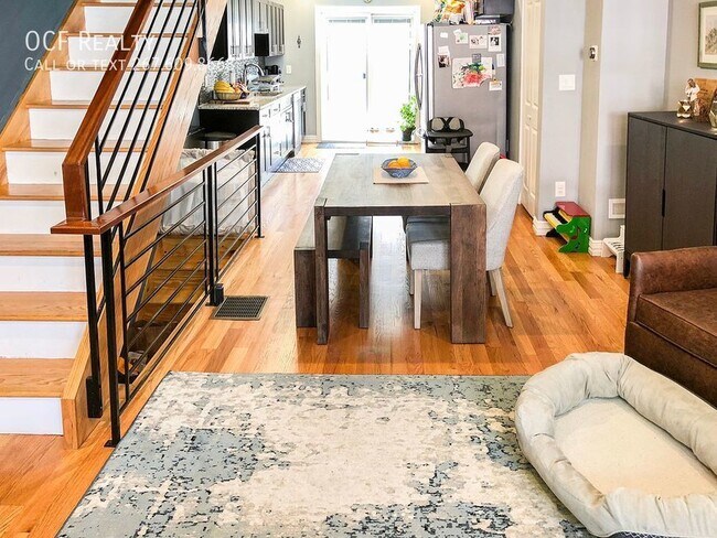 Photo - 430 Greenwich St
