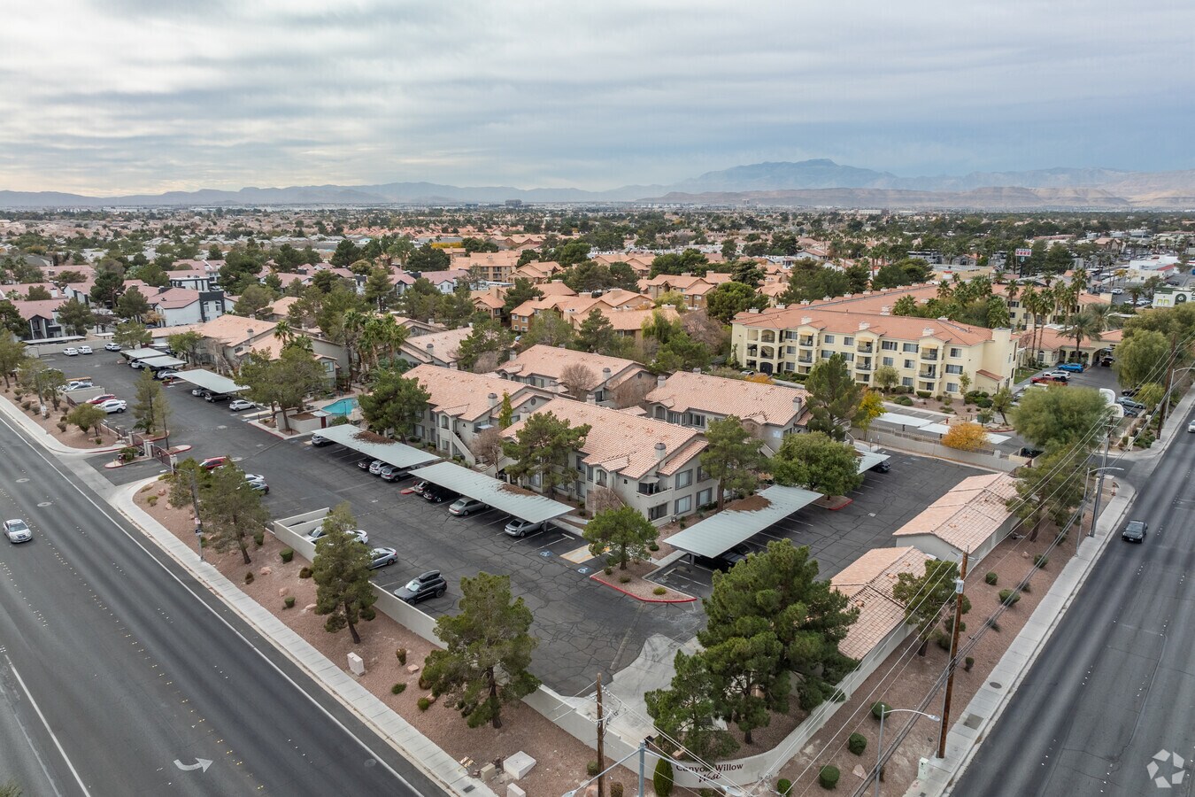 Contexto - Canyon Willow West