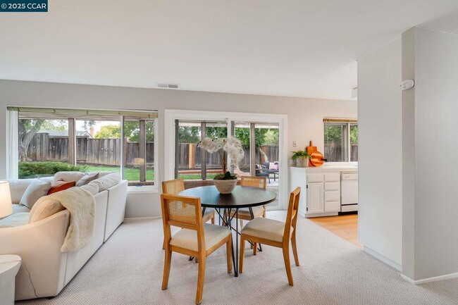 Photo - 4695 S Larwin Ave