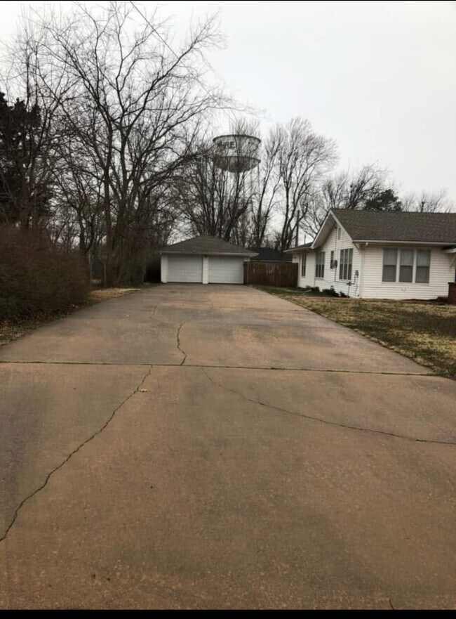 Photo - 213 S 17th St