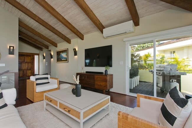 Photo - Elegant Oceanview Residence in Prestigious Hawaii Loa Ridge – 3 Bed / 3 Bath