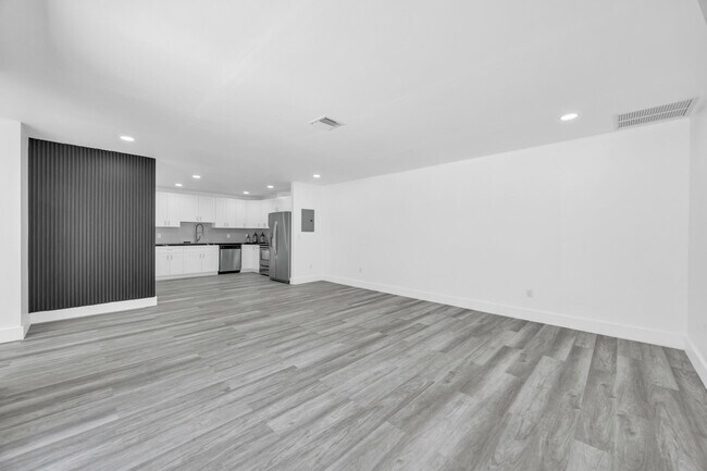Photo - 8010 Ambach Way