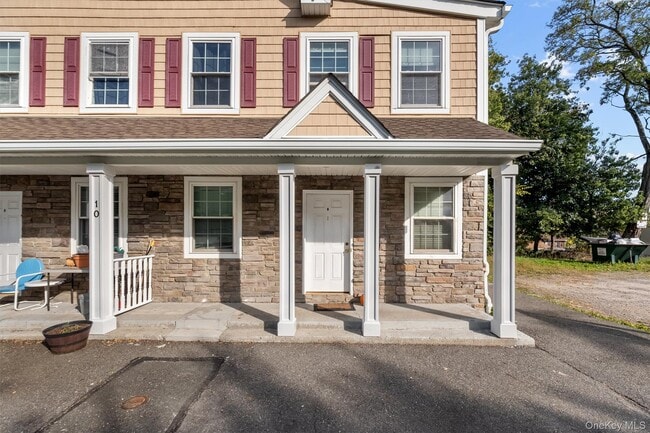 Photo - 10 Burnside Ave Unit B