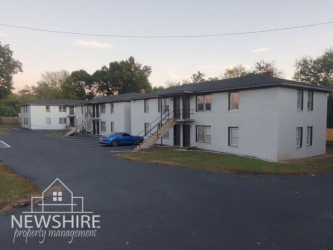 Photo - Townhome! Hampton Avenue Apartments — Comfortable Greenville Living Close to Everything Unit 1109- A